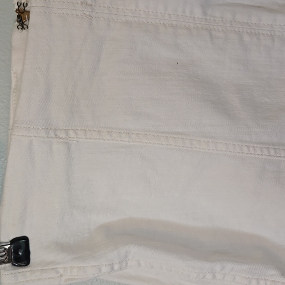 FREE PEOPLE Denim Mini Skirt Modern Femme in White Size 10 - Picture 7 of 7